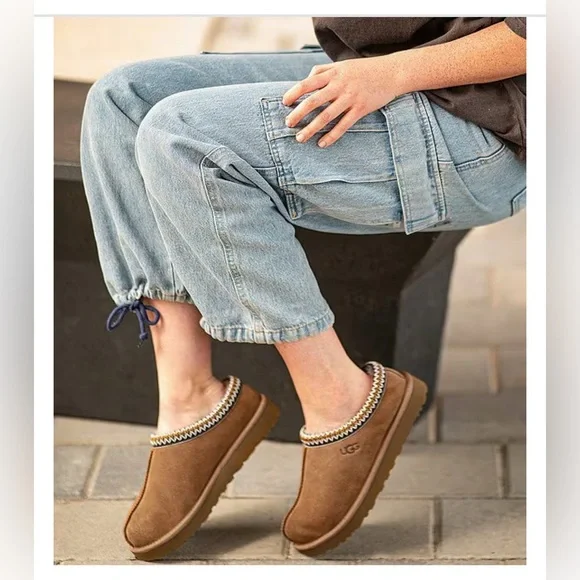 UGG Tasmin II - Chestnut - Women’s US 8 - Picture 7 of 9